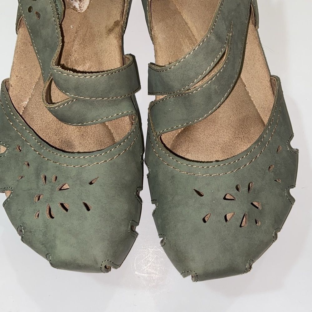 Earth Origins Sage Green Bosk Brenda Flats with Perforated Design Size 8W - Picture 4 of 16